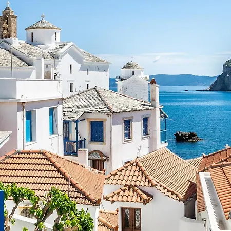 Thimisi * Skopelos Town