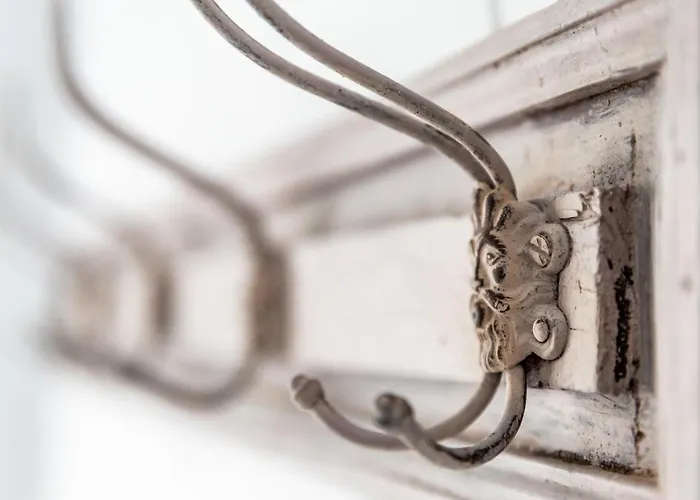 Thimisi Skopelos Town